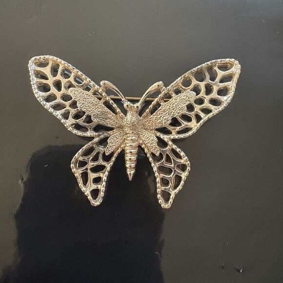 Sarah Coventry Jewelry - Vintage Signed Sarah Coventry Gold Tone" Madame Butterfly" Pin Brooch